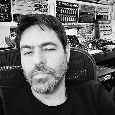 Gui Boratto - Tech House / Minimal artist offering music feedback on Echio