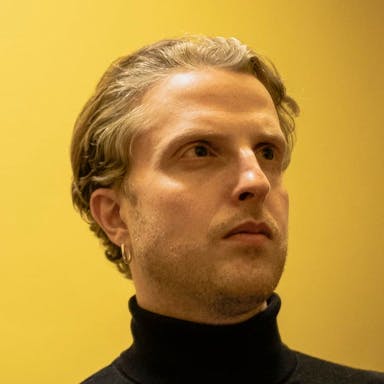 Iron Curtis - Techno artist offering music feedback on Echio