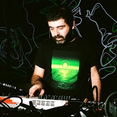 Voiski - Techno artist offering music feedback on Echio